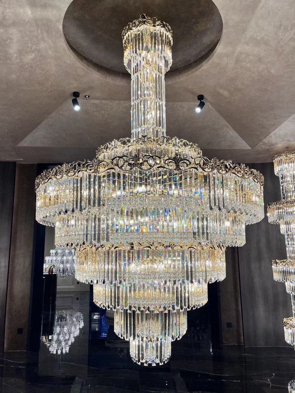 Luminaires en cristal de luxe : Les matériaux haut de gamme des lustres HDLS